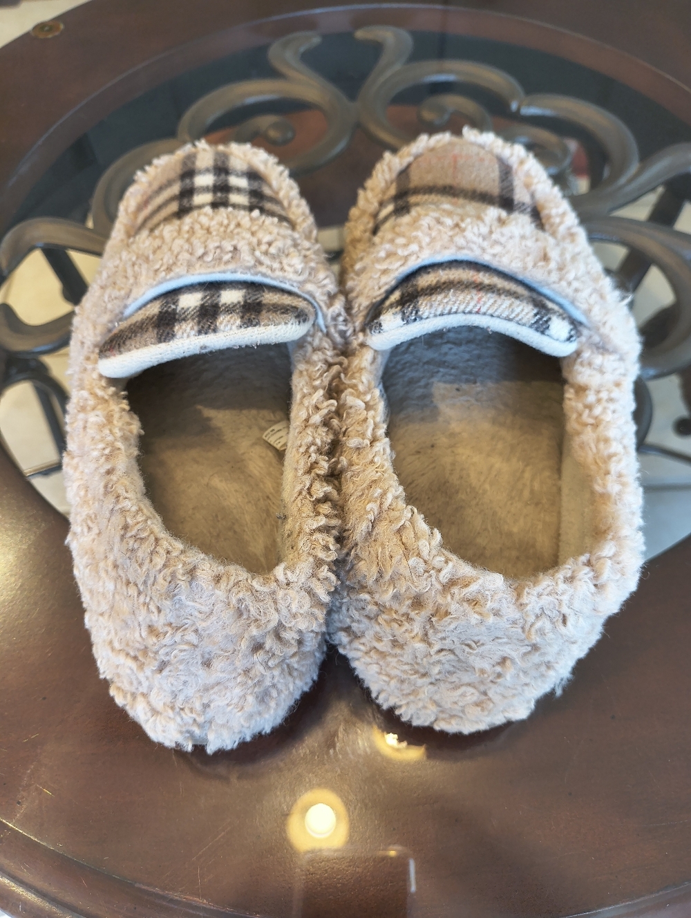 Plaid Slippers - Picture 4 of 5